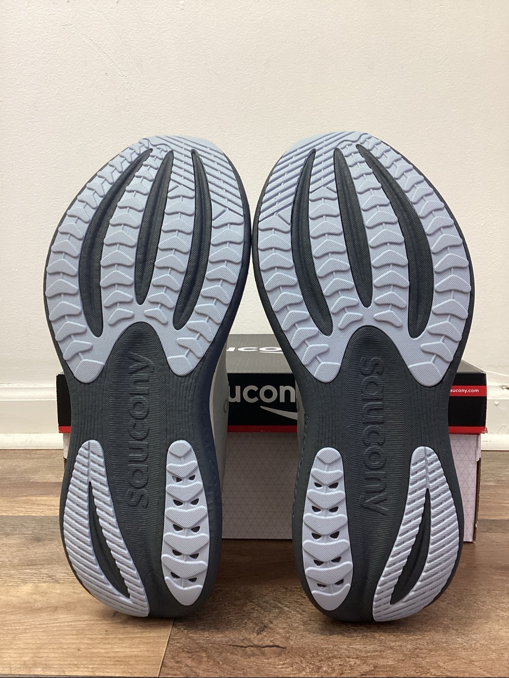 Men’s Saucony Triumph 23 - Picture 4 of 5
